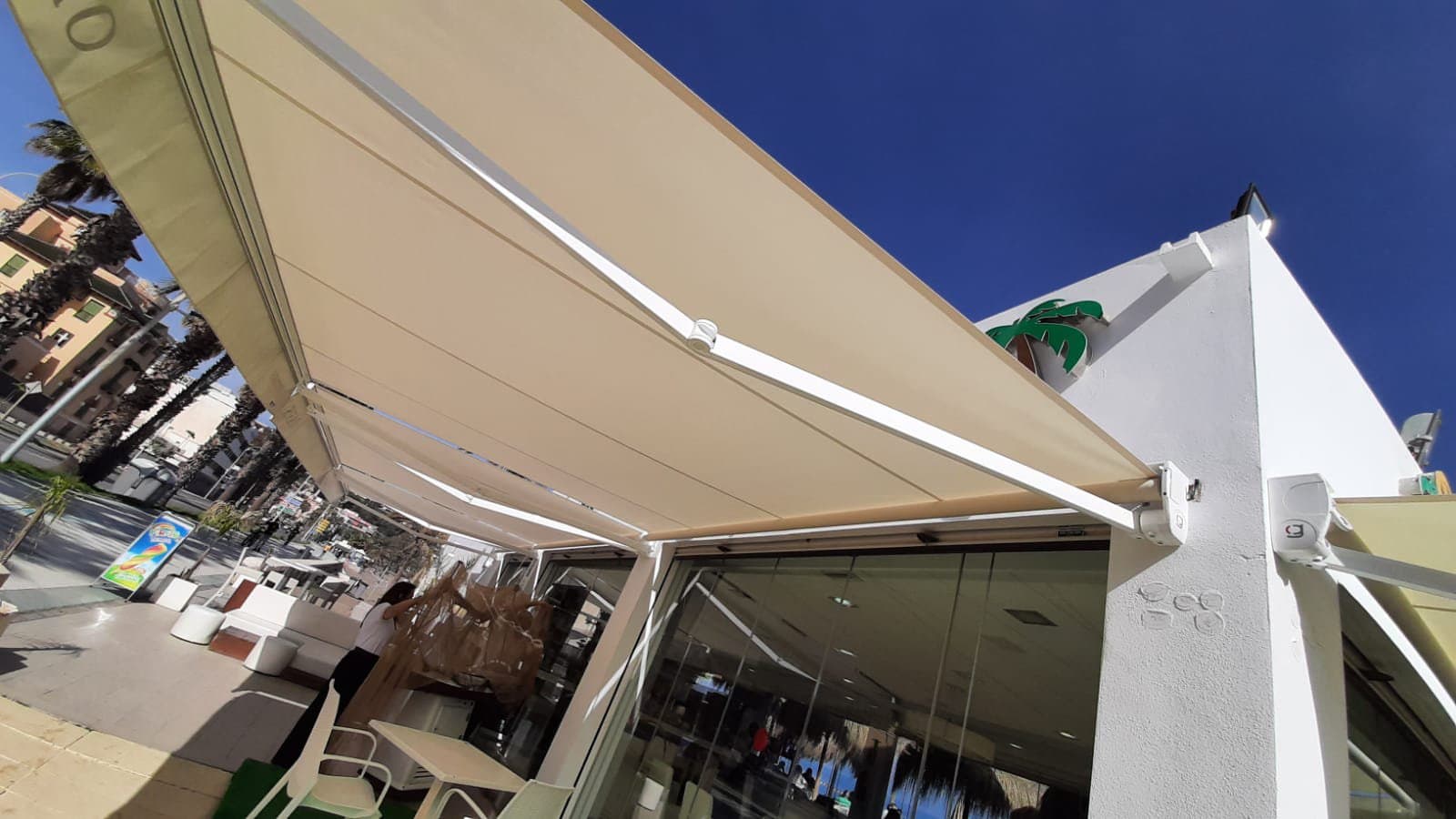 toldo articulado